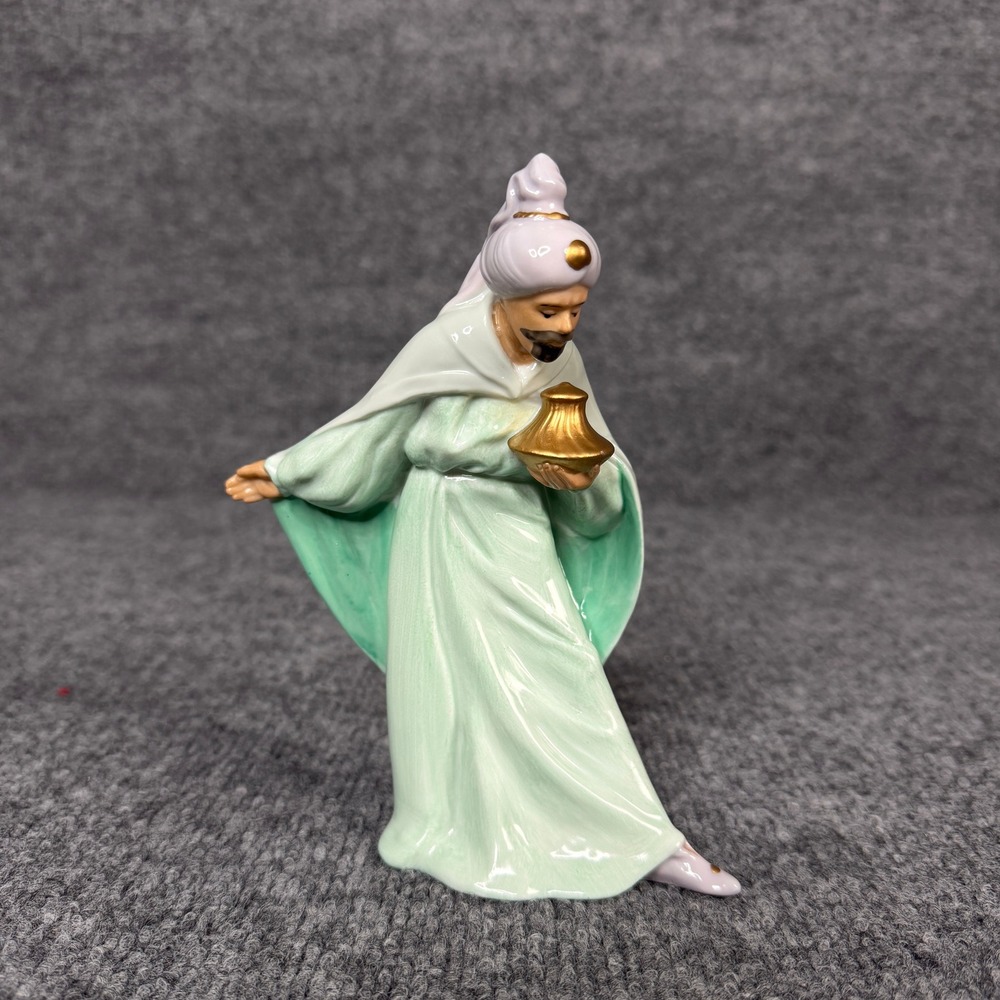 Vintage Avon Magi Gaspar Figurine Bethlehem Nativity Christmas Decor